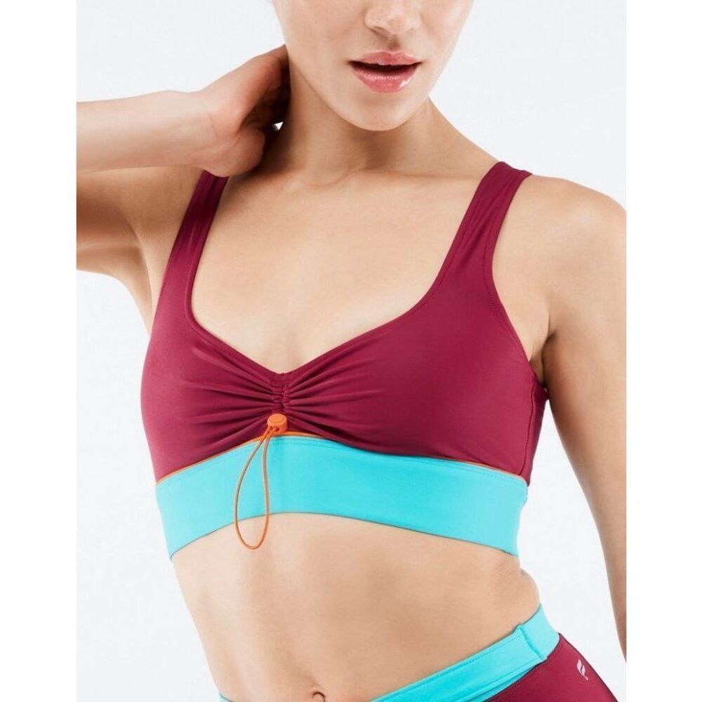 Fabletics Fiona Low-Impact Sports Bra
